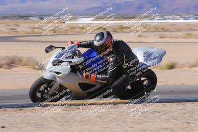 media/Dec-10-2023-SoCal Trackdays (Sun) [[0ce70f5433]]/Turn 9 Inside Set 2 (1115am)/